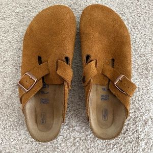 Birkenstock Boston Soft Footbed Suede Leather in Mink